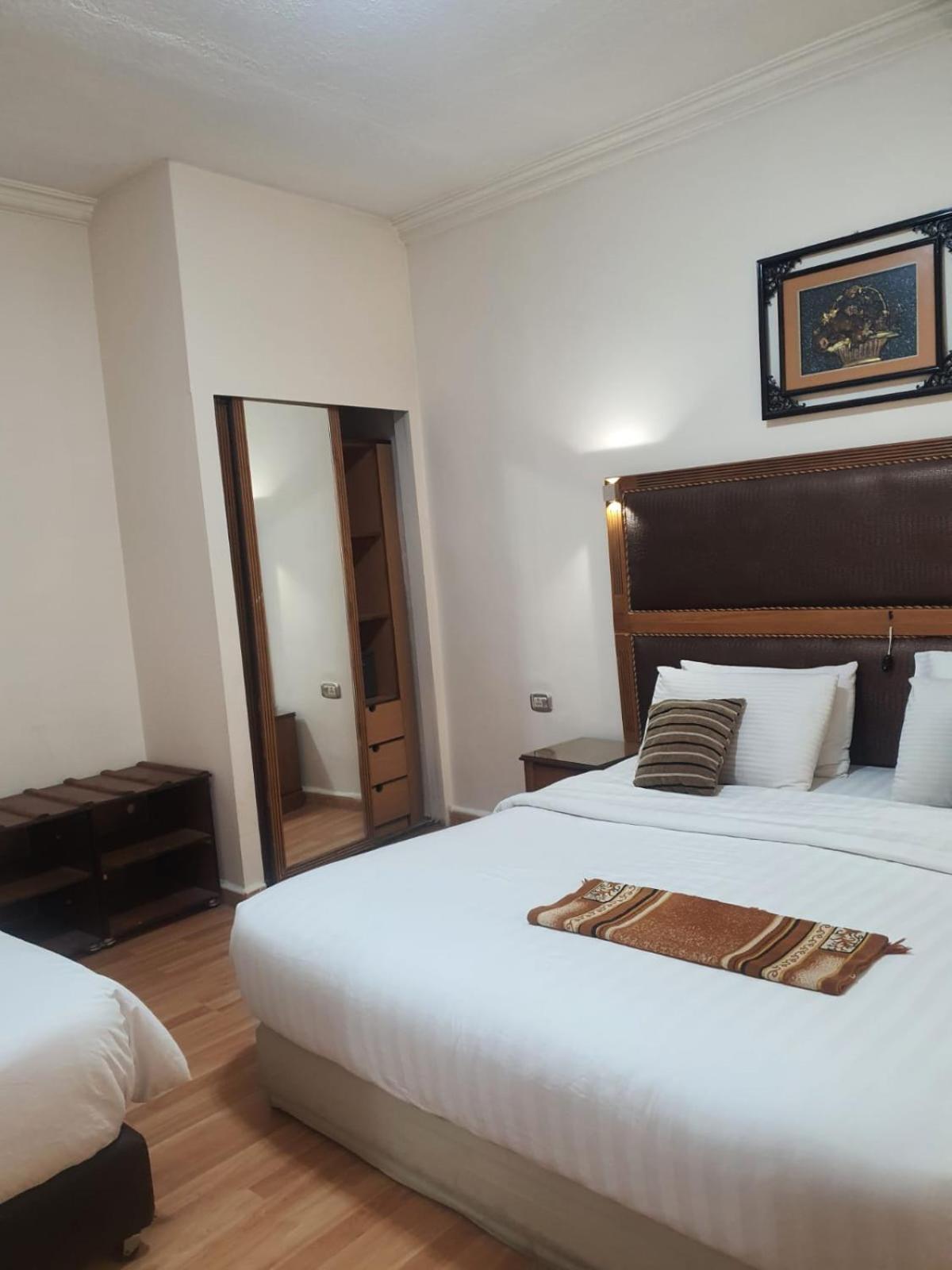 Aghadeer Hotel Амман Екстер'єр фото