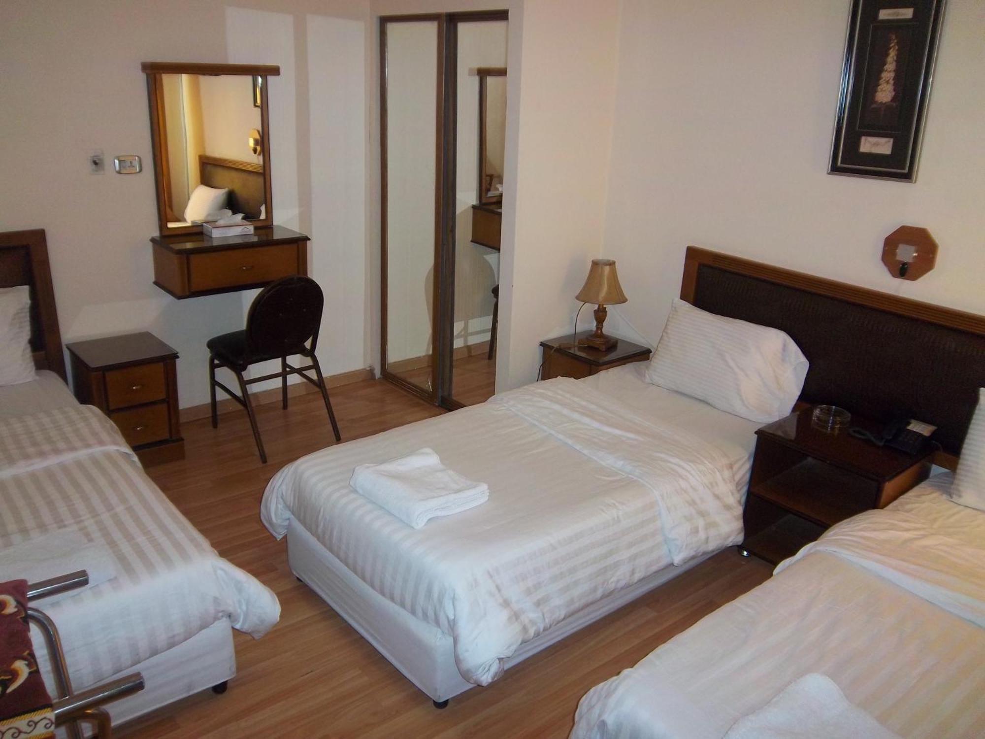 Aghadeer Hotel Амман Екстер'єр фото