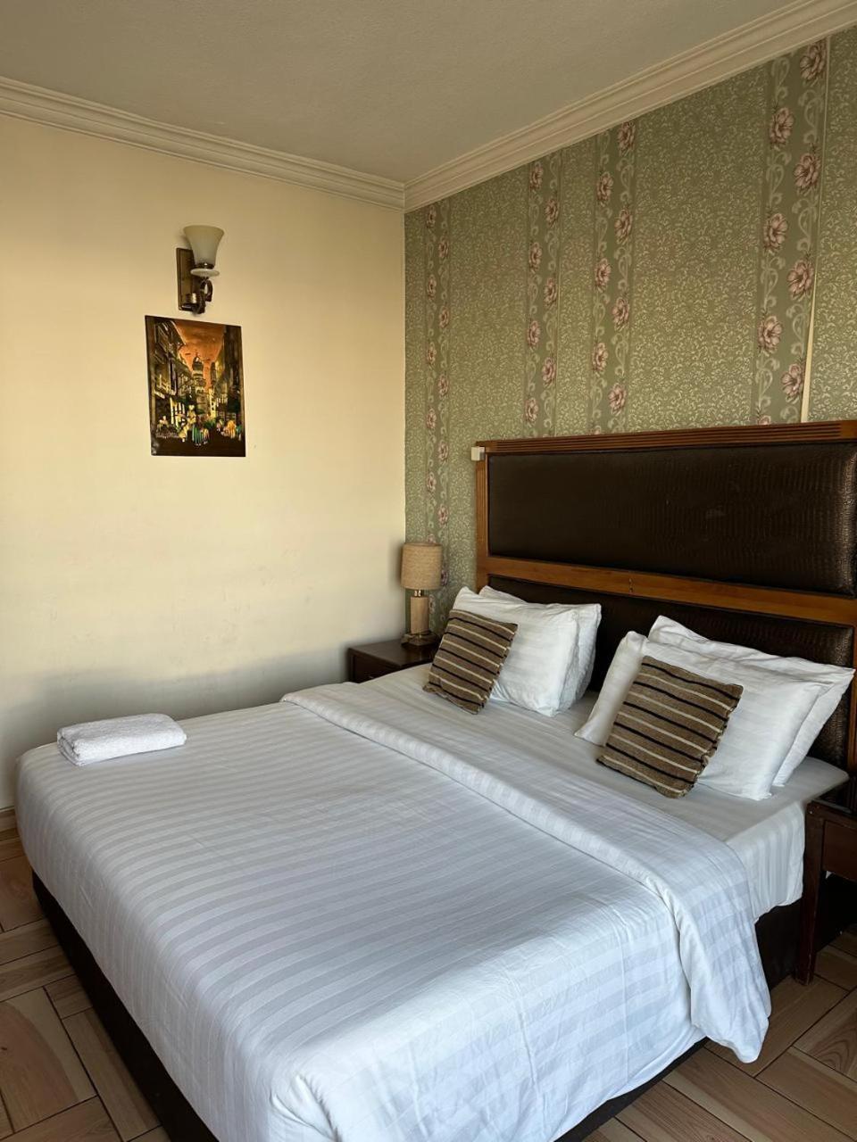 Aghadeer Hotel Амман Екстер'єр фото